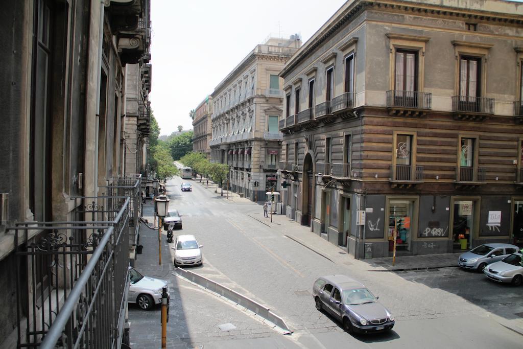 Ottomood Ala Ovest Catania Centro Bed & Breakfast Exterior photo